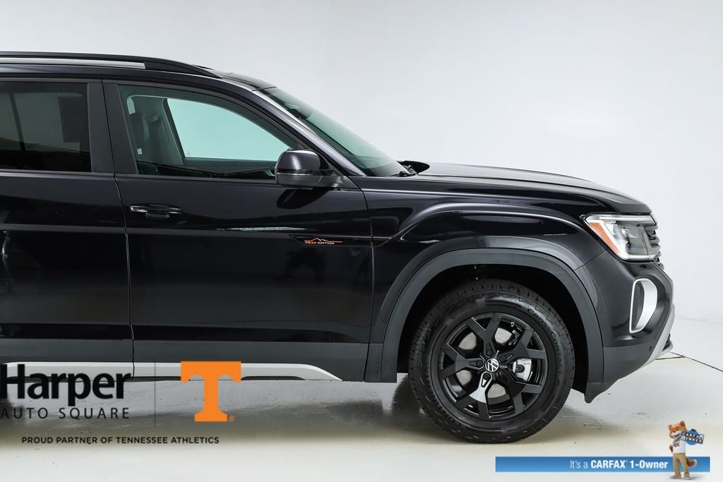 2024 Volkswagen Atlas 2.0T Peak Edition SE w/Technology