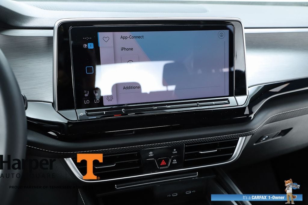 2024 Volkswagen Atlas Cross Sport 2.0T SE