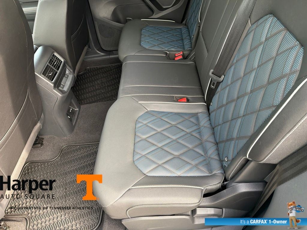 2025 Volkswagen Atlas Cross Sport 2.0T SEL Premium R-Line