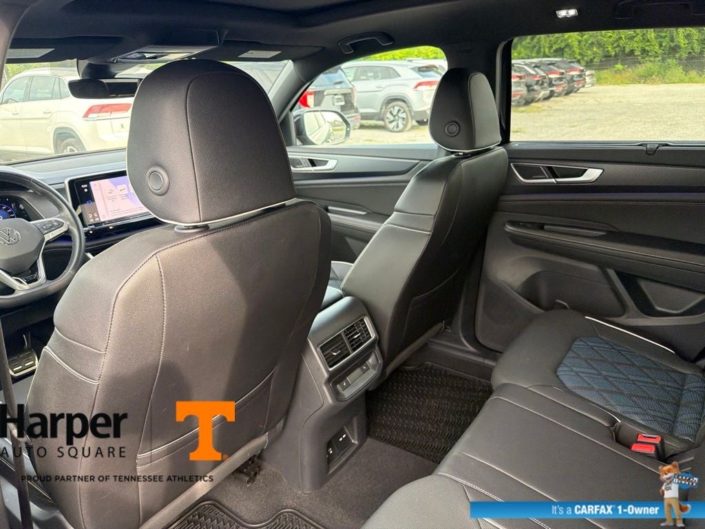 2025 Volkswagen Atlas Cross Sport 2.0T SEL Premium R-Line