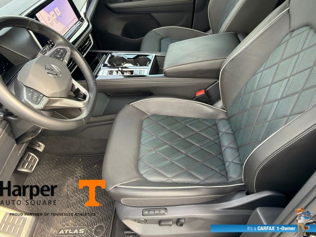 2025 Volkswagen Atlas Cross Sport 2.0T SEL Premium R-Line