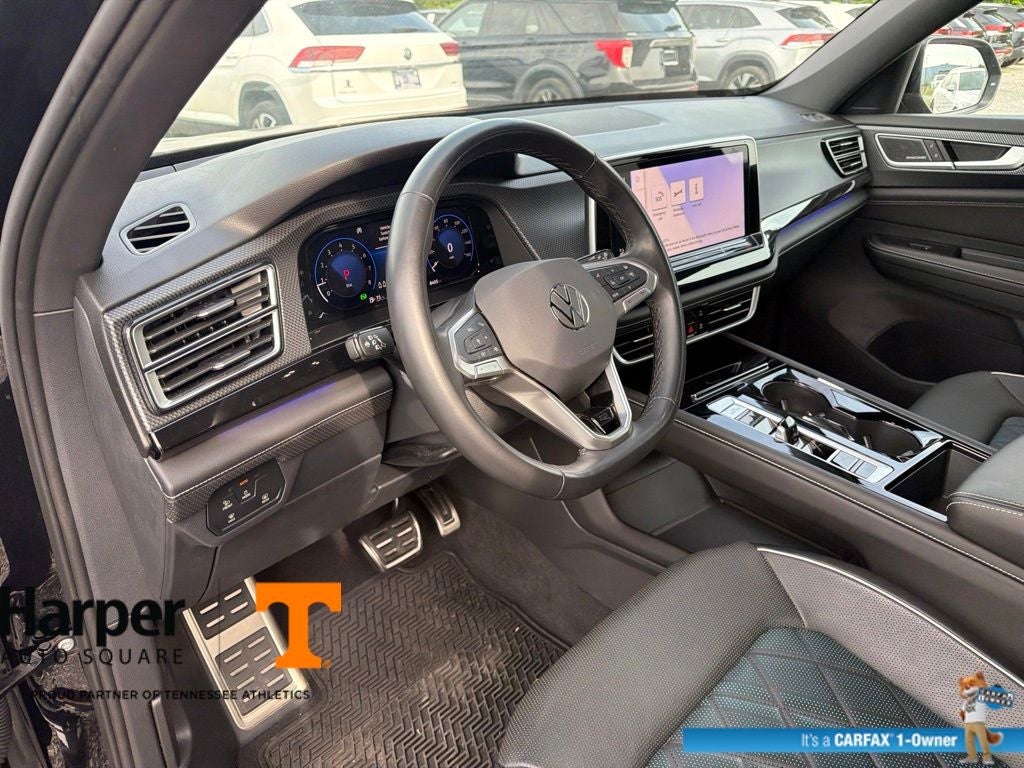2025 Volkswagen Atlas Cross Sport 2.0T SEL Premium R-Line