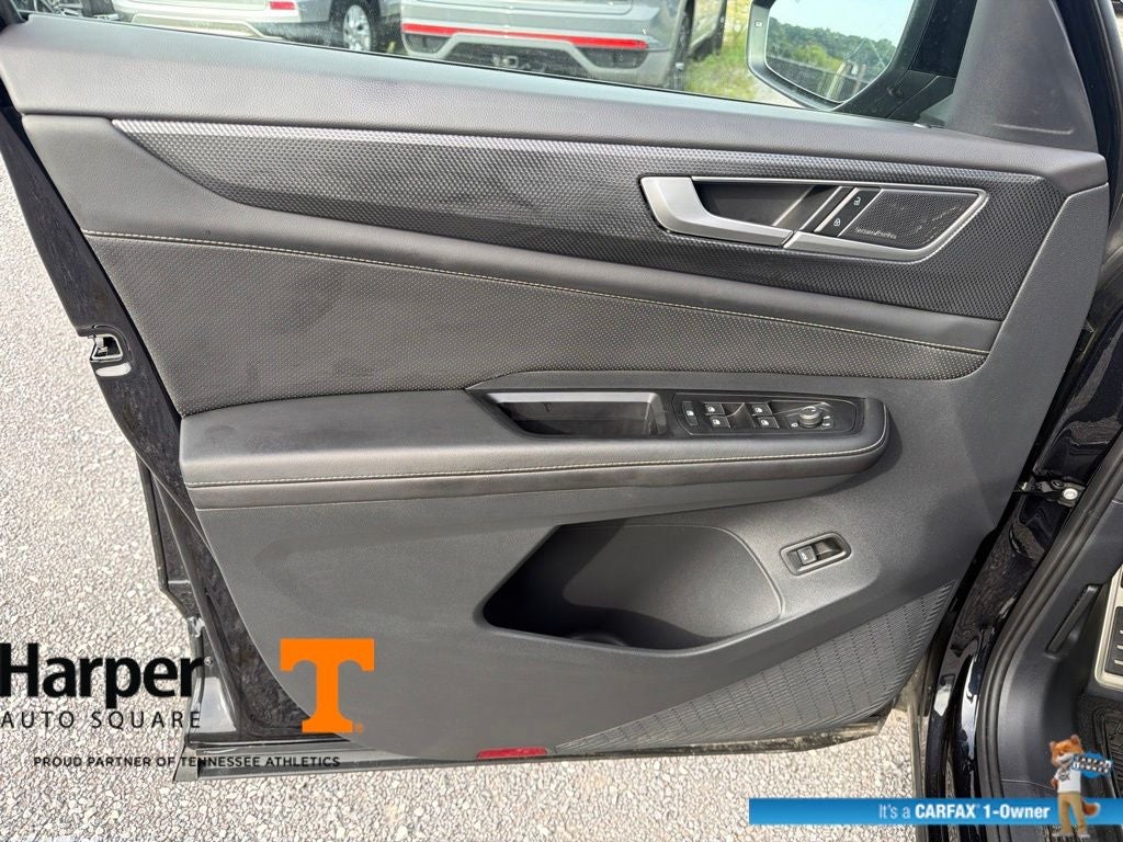 2025 Volkswagen Atlas Cross Sport 2.0T SEL Premium R-Line