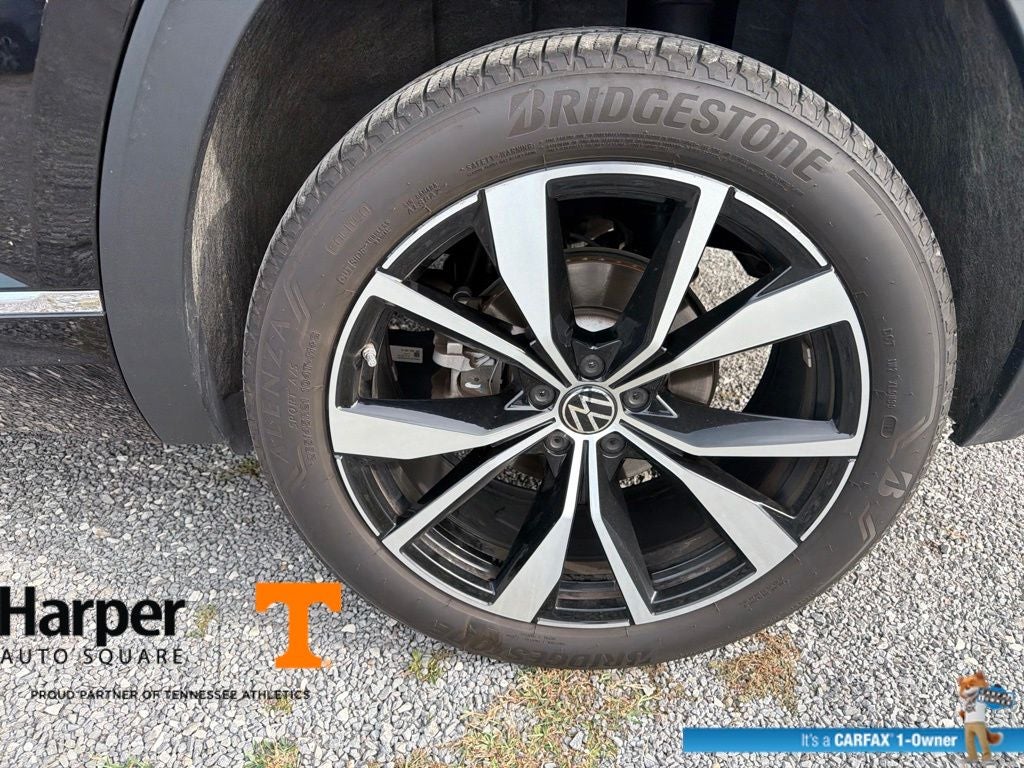 2025 Volkswagen Atlas Cross Sport 2.0T SEL Premium R-Line