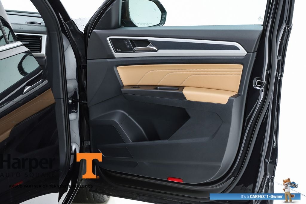 2022 Volkswagen Atlas Cross Sport 3.6L V6 SEL Premium R-Line