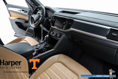 2022 Volkswagen Atlas Cross Sport 3.6L V6 SEL Premium R-Line