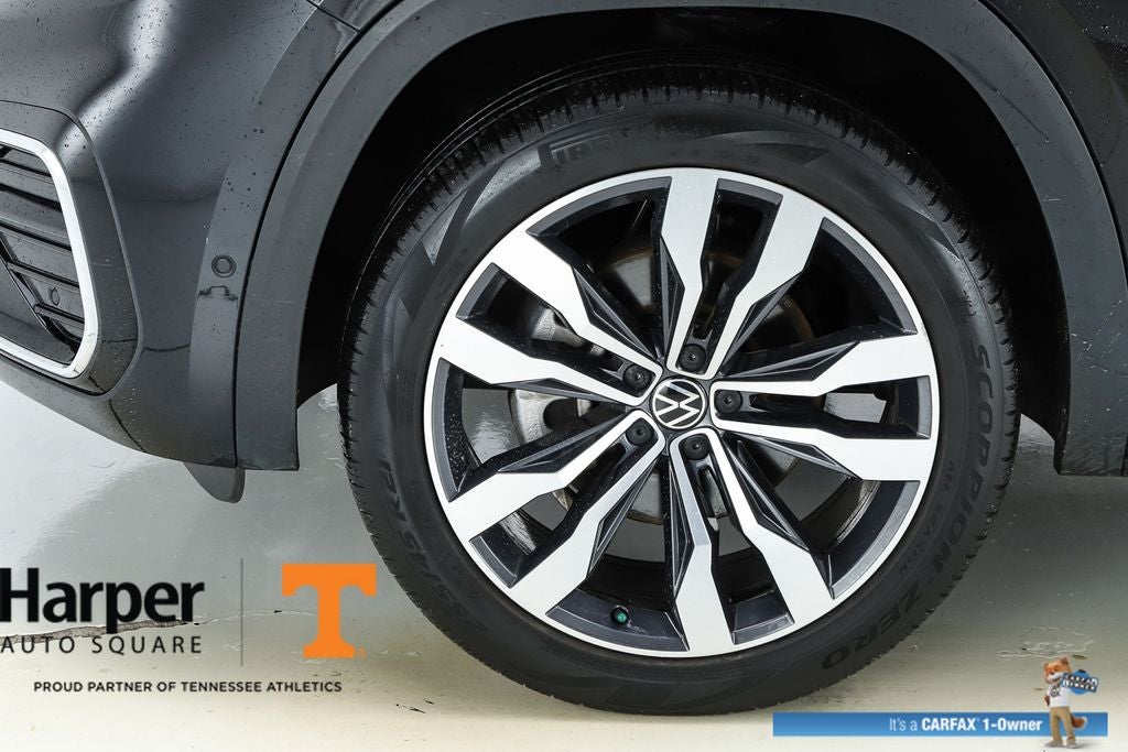 2022 Volkswagen Atlas Cross Sport 3.6L V6 SEL Premium R-Line