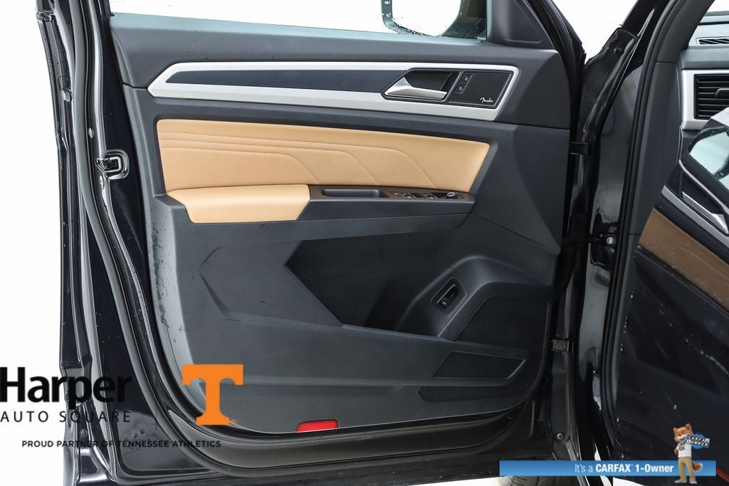 2022 Volkswagen Atlas Cross Sport 3.6L V6 SEL Premium R-Line