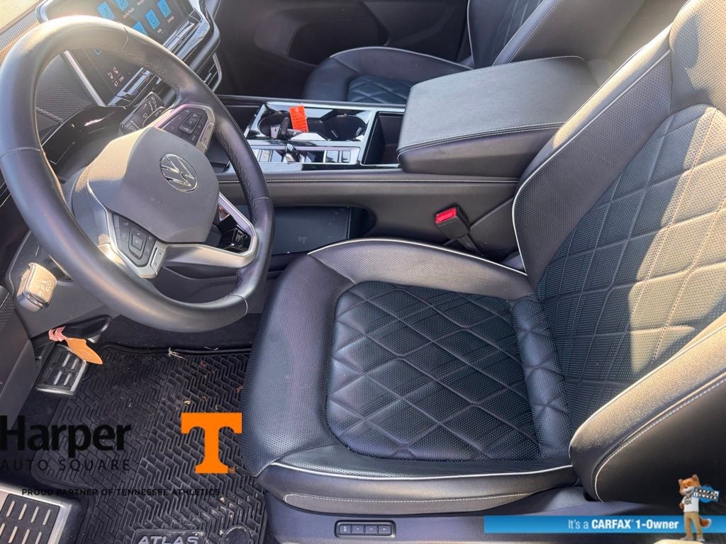 2024 Volkswagen Atlas Cross Sport 2.0T SEL Premium R-Line