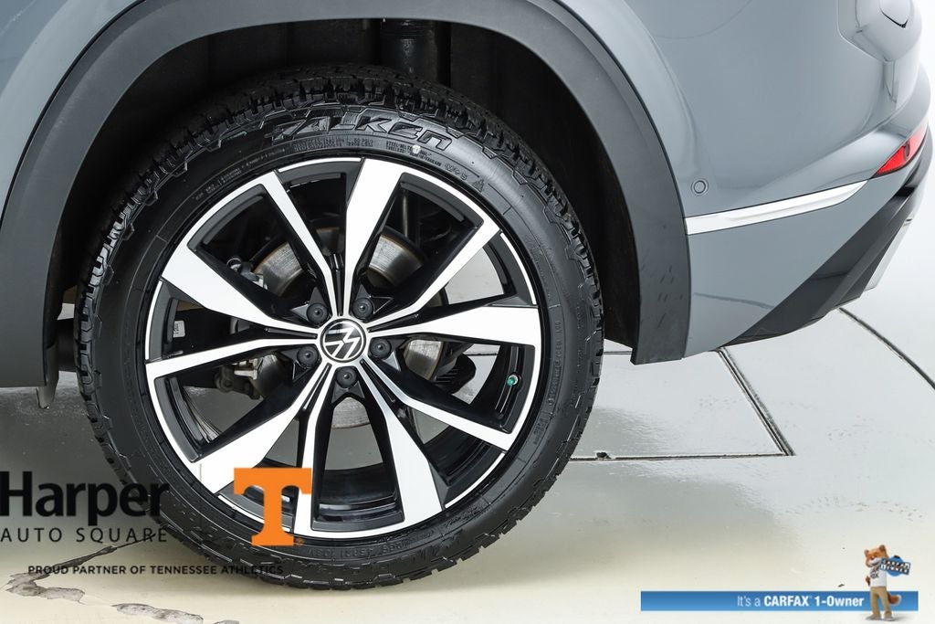 2024 Volkswagen Atlas Cross Sport 2.0T SEL Premium R-Line