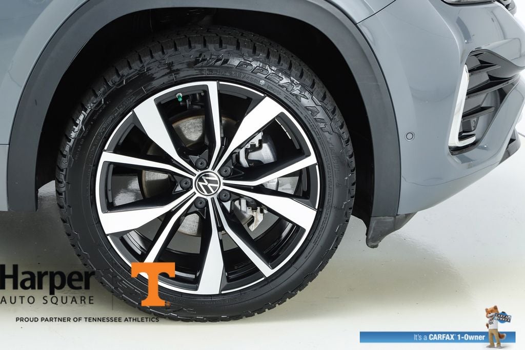 2024 Volkswagen Atlas Cross Sport 2.0T SEL Premium R-Line