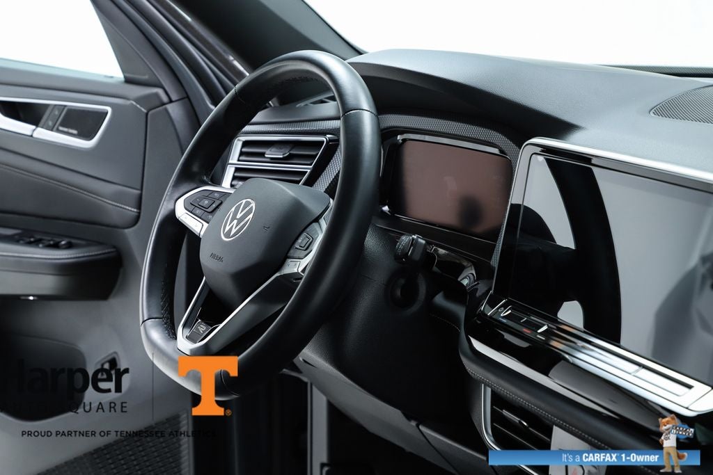 2024 Volkswagen Atlas Cross Sport 2.0T SEL Premium R-Line