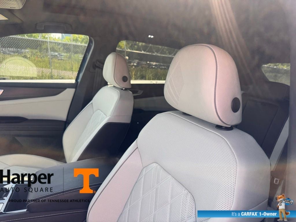 2025 Volkswagen Atlas Cross Sport 2.0T SEL Premium R-Line