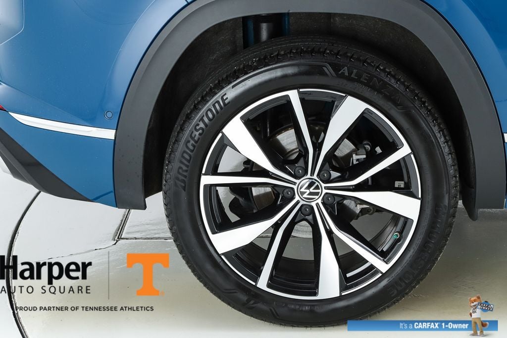 2025 Volkswagen Atlas Cross Sport 2.0T SEL Premium R-Line