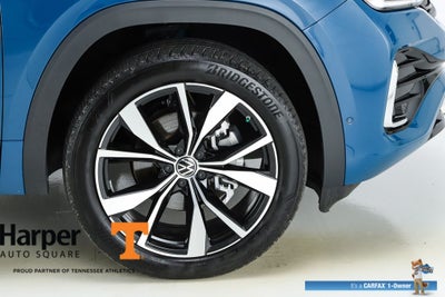2025 Volkswagen Atlas Cross Sport 2.0T SEL Premium R-Line