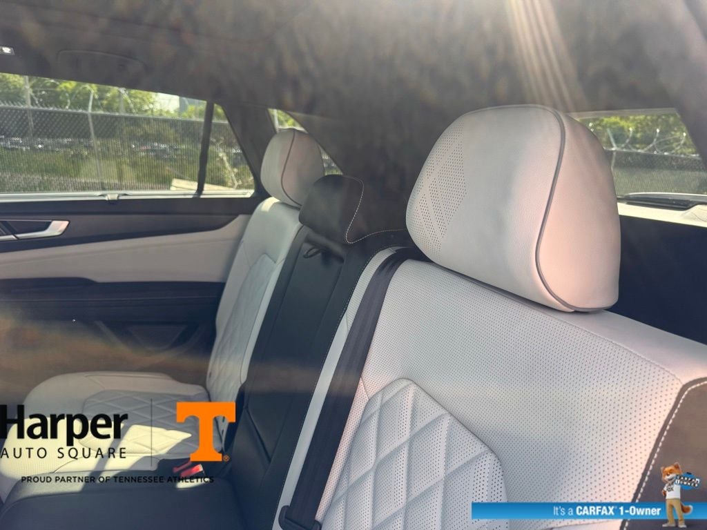 2025 Volkswagen Atlas Cross Sport 2.0T SEL Premium R-Line