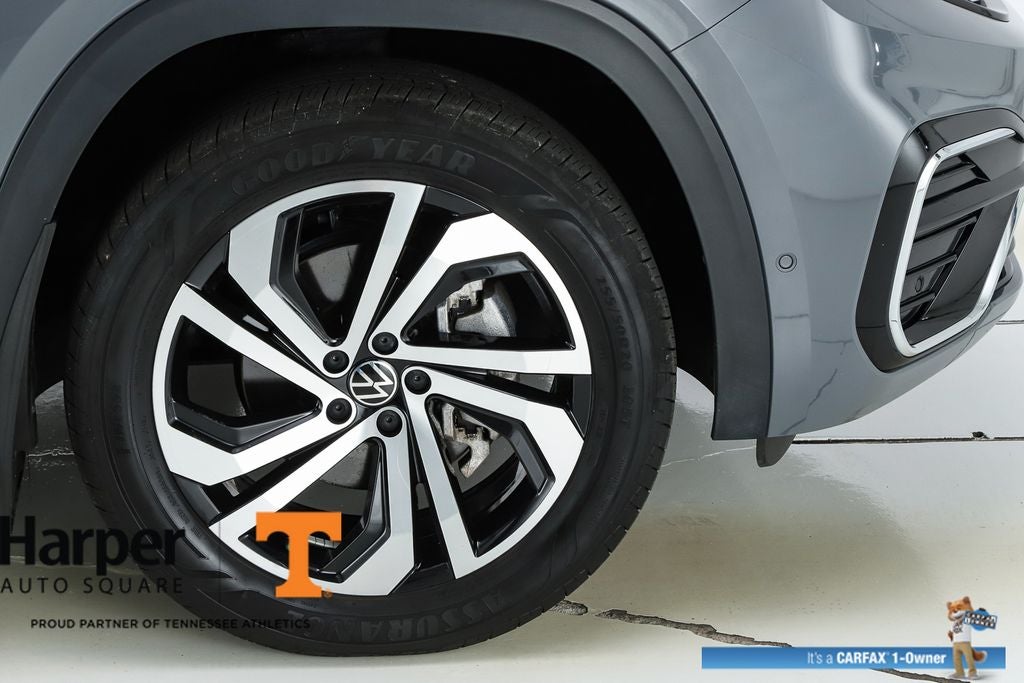 2023 Volkswagen Atlas Cross Sport 3.6L V6 SEL Premium R-Line