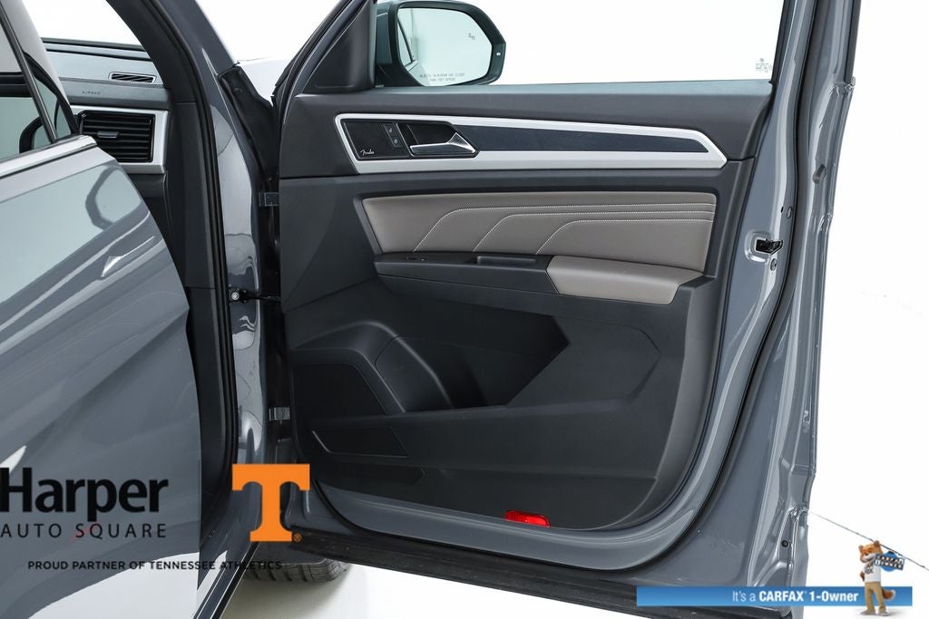 2023 Volkswagen Atlas Cross Sport 3.6L V6 SEL Premium R-Line