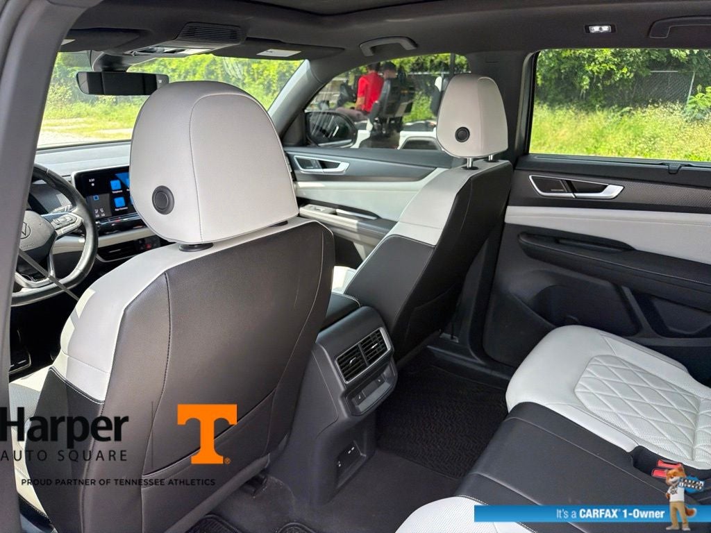 2024 Volkswagen Atlas Cross Sport 2.0T SEL Premium R-Line