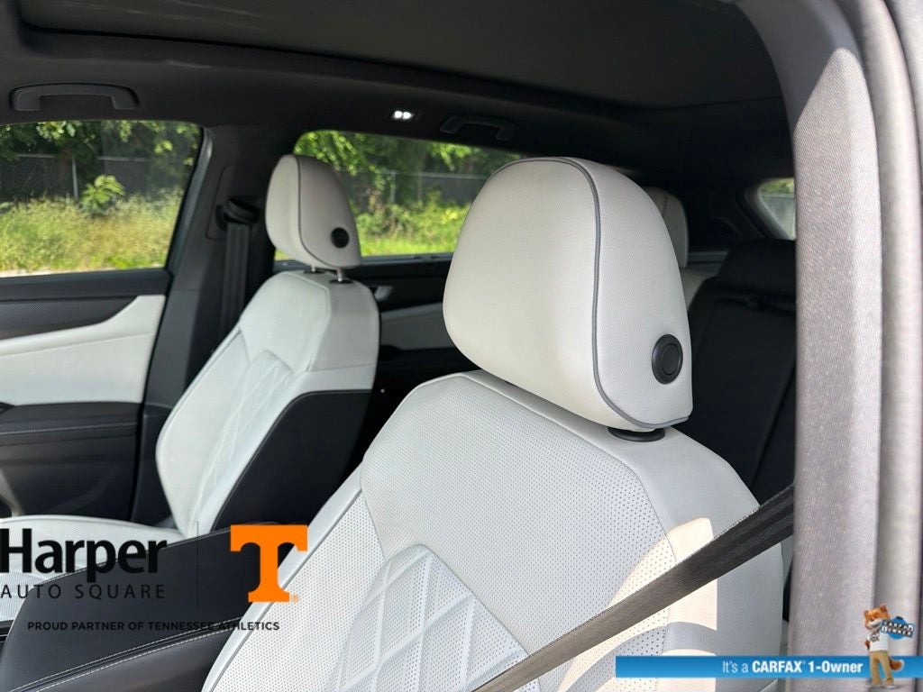 2024 Volkswagen Atlas Cross Sport 2.0T SEL Premium R-Line