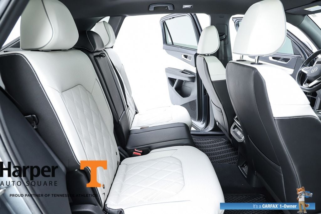 2024 Volkswagen Atlas Cross Sport 2.0T SEL Premium R-Line
