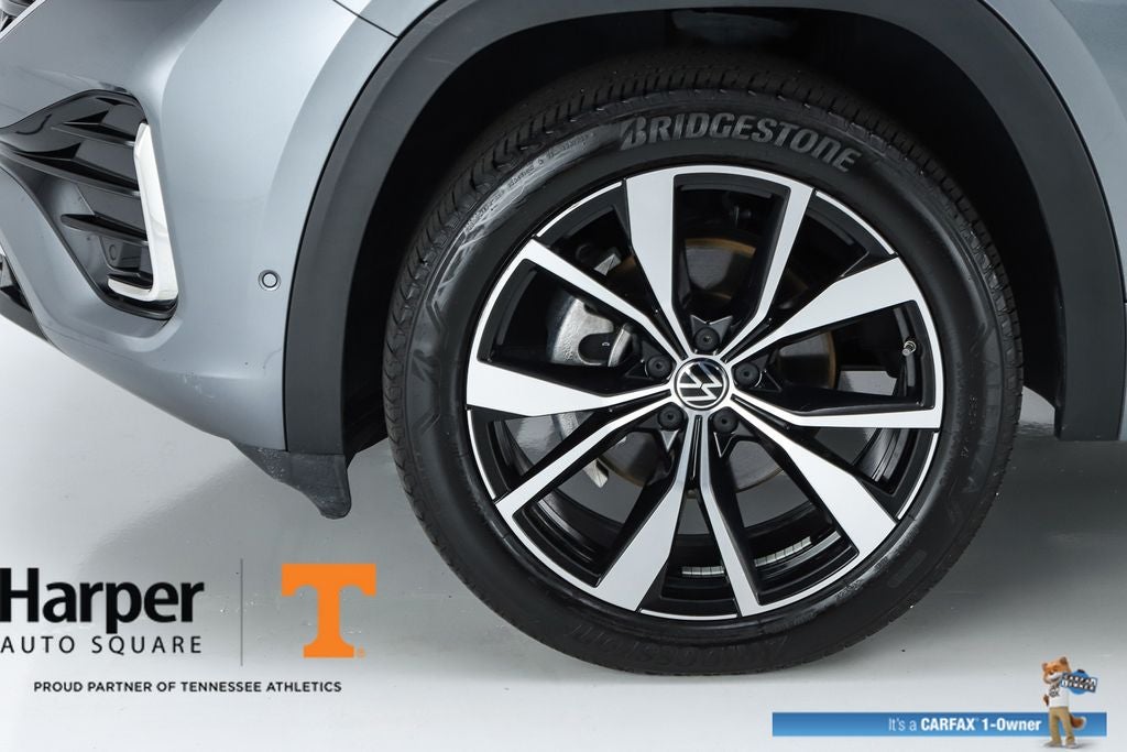 2024 Volkswagen Atlas Cross Sport 2.0T SEL Premium R-Line