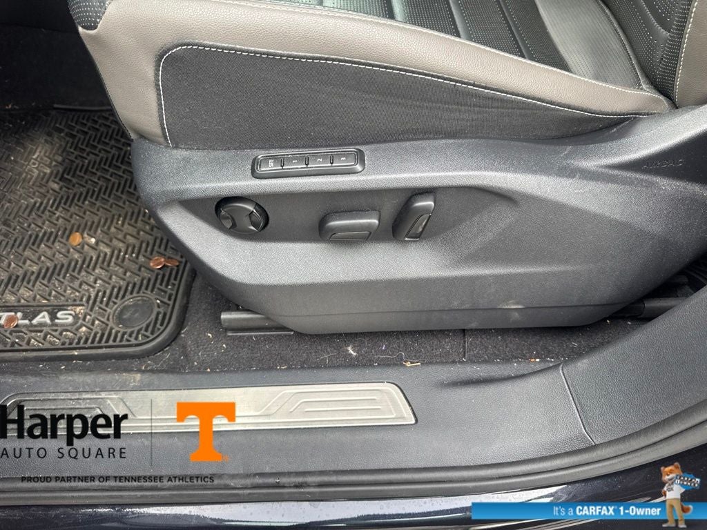2023 Volkswagen Atlas Cross Sport 3.6L V6 SEL Premium R-Line