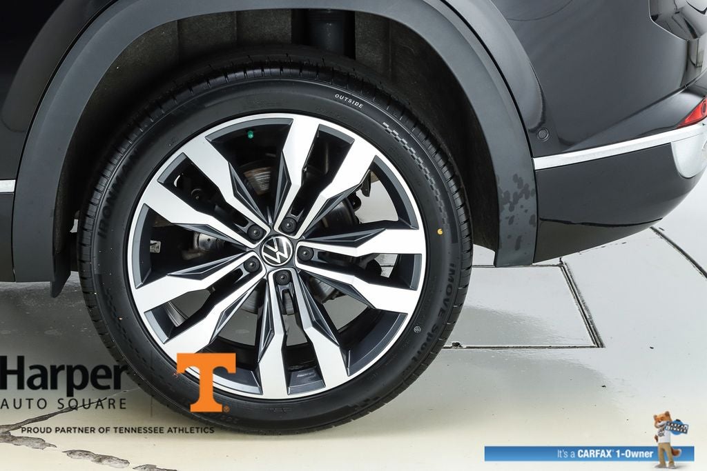2023 Volkswagen Atlas Cross Sport 3.6L V6 SEL Premium R-Line
