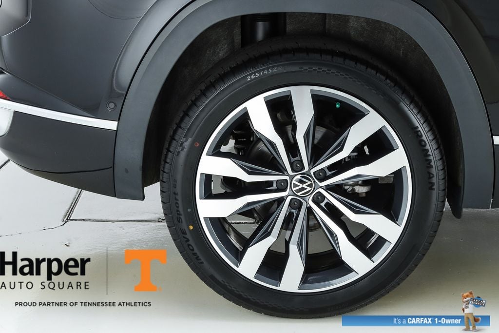 2023 Volkswagen Atlas Cross Sport 3.6L V6 SEL Premium R-Line