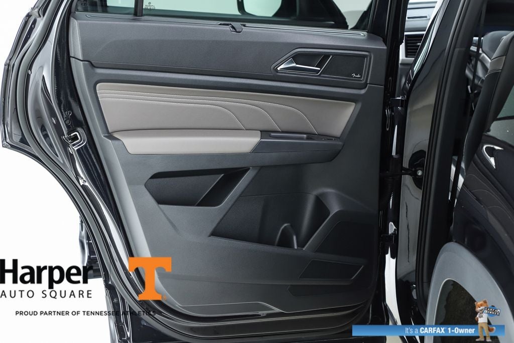 2023 Volkswagen Atlas Cross Sport 3.6L V6 SEL Premium R-Line