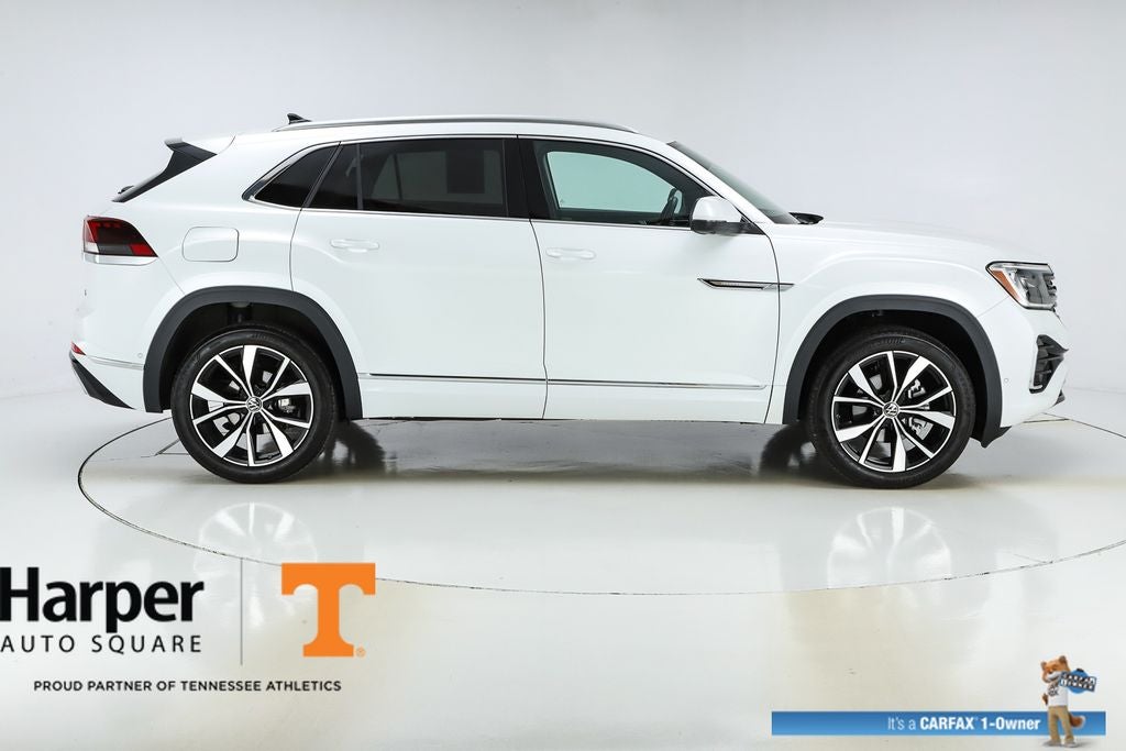 2025 Volkswagen Atlas Cross Sport 2.0T SEL Premium R-Line