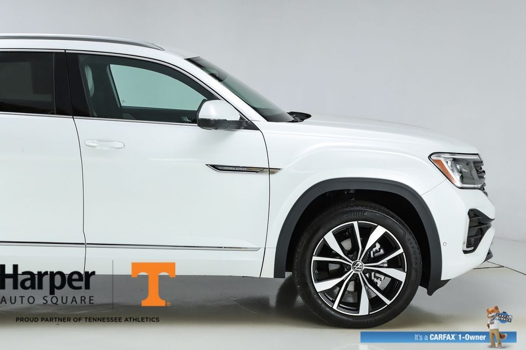 2025 Volkswagen Atlas Cross Sport 2.0T SEL Premium R-Line