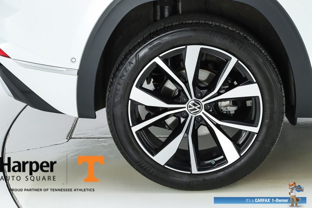2025 Volkswagen Atlas Cross Sport 2.0T SEL Premium R-Line