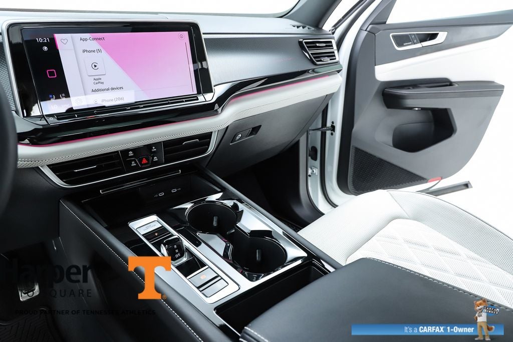 2025 Volkswagen Atlas Cross Sport 2.0T SEL Premium R-Line