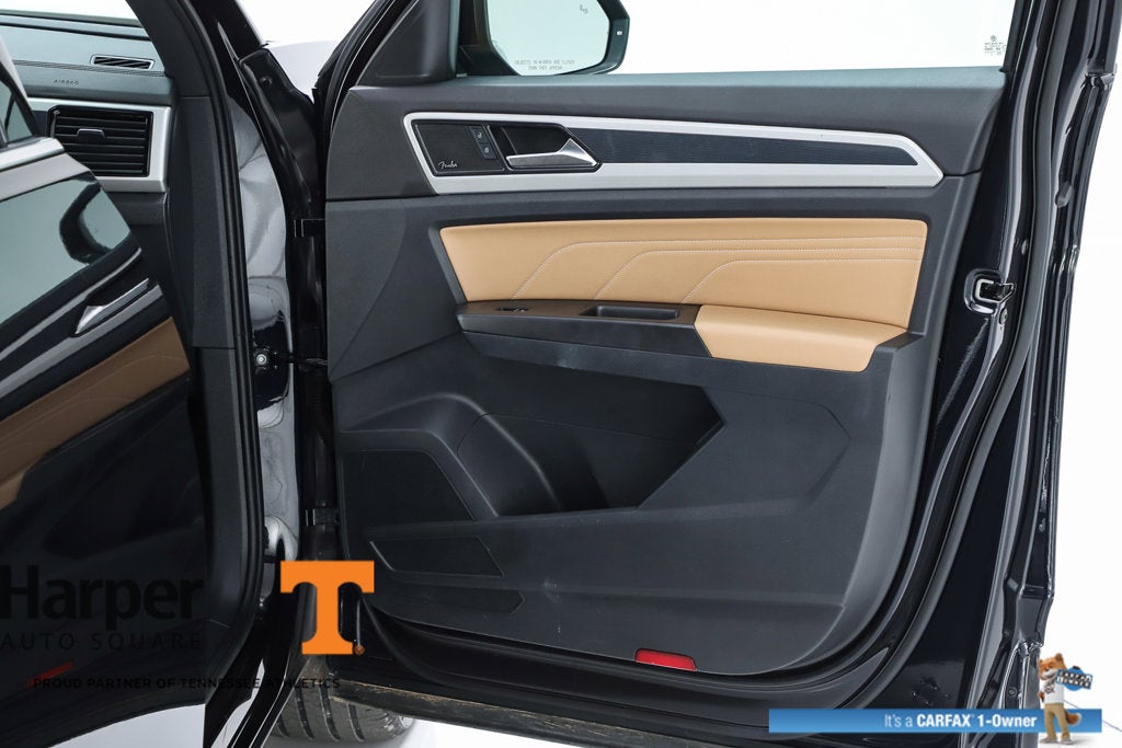 2023 Volkswagen Atlas Cross Sport 3.6L V6 SEL Premium R-Line