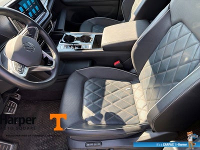 2024 Volkswagen Atlas Cross Sport 2.0T SEL Premium R-Line