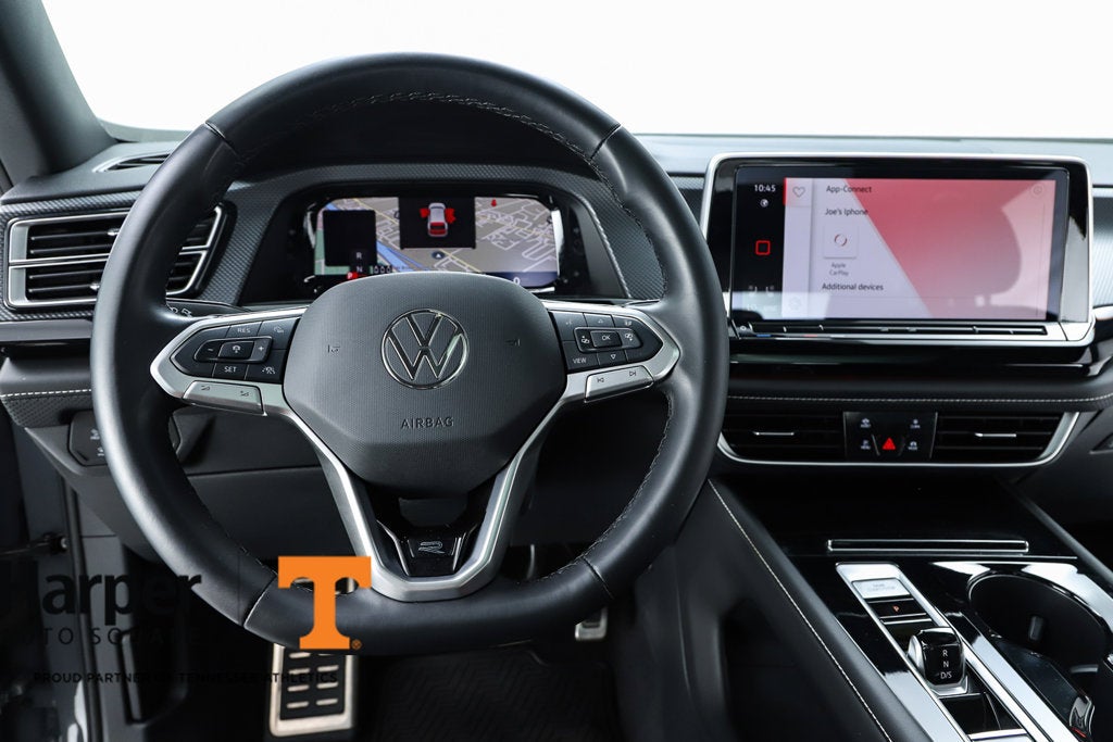 2024 Volkswagen Atlas Cross Sport 2.0T SEL Premium R-Line