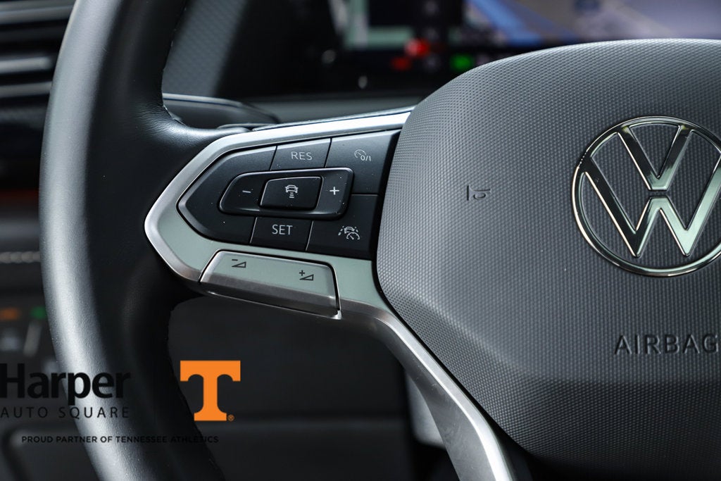 2024 Volkswagen Atlas Cross Sport 2.0T SEL Premium R-Line