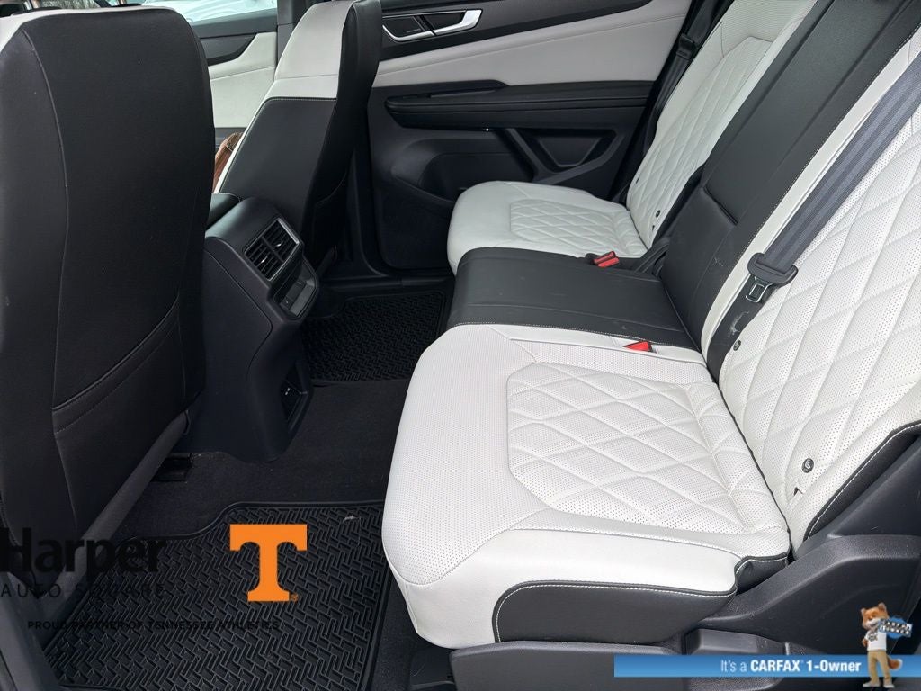 2025 Volkswagen Atlas Cross Sport 2.0T SEL Premium R-Line