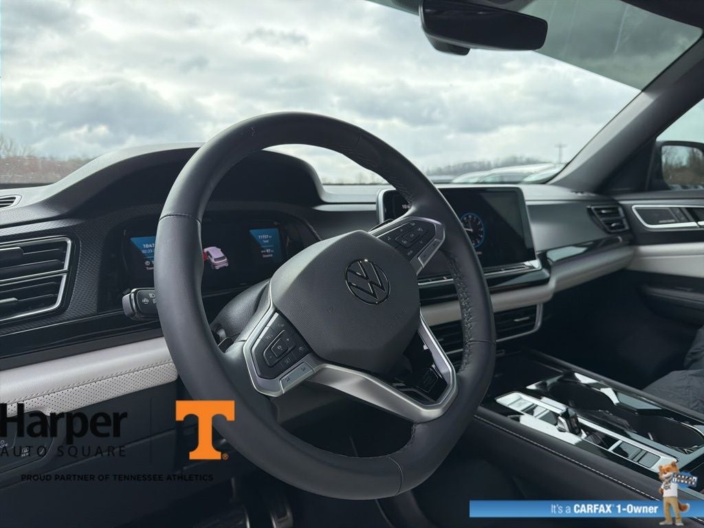 2025 Volkswagen Atlas Cross Sport 2.0T SEL Premium R-Line