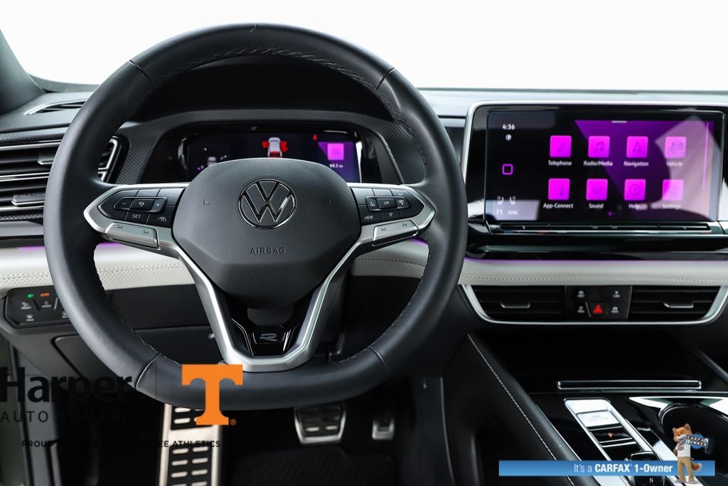 2025 Volkswagen Atlas Cross Sport 2.0T SEL Premium R-Line