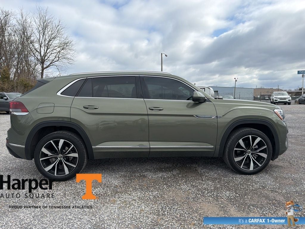 2025 Volkswagen Atlas Cross Sport 2.0T SEL Premium R-Line