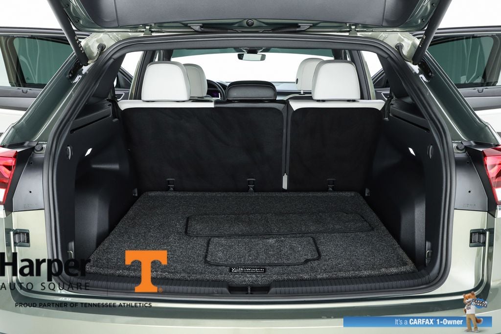 2025 Volkswagen Atlas Cross Sport 2.0T SEL Premium R-Line