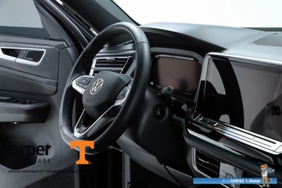 2025 Volkswagen Atlas Cross Sport 2.0T SEL Premium R-Line