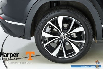 2025 Volkswagen Atlas Cross Sport 2.0T SEL Premium R-Line