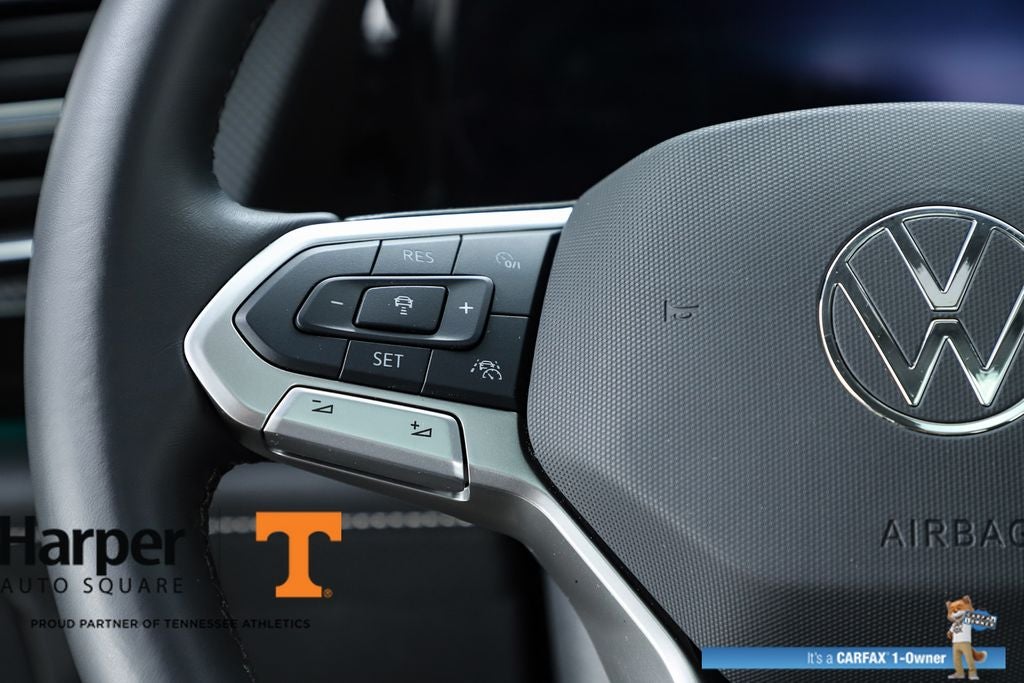 2025 Volkswagen Atlas Cross Sport 2.0T SEL Premium R-Line