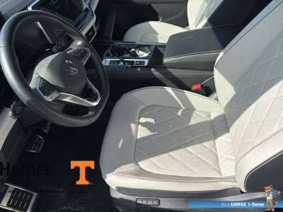 2025 Volkswagen Atlas Cross Sport 2.0T SEL Premium R-Line