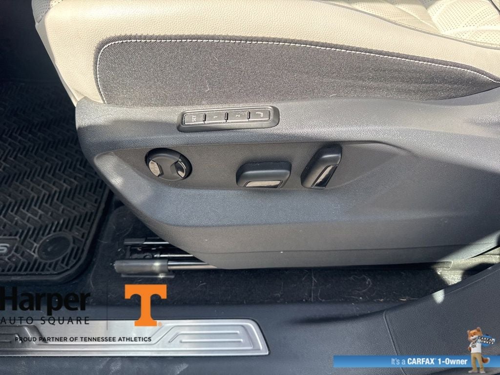 2025 Volkswagen Atlas Cross Sport 2.0T SEL Premium R-Line