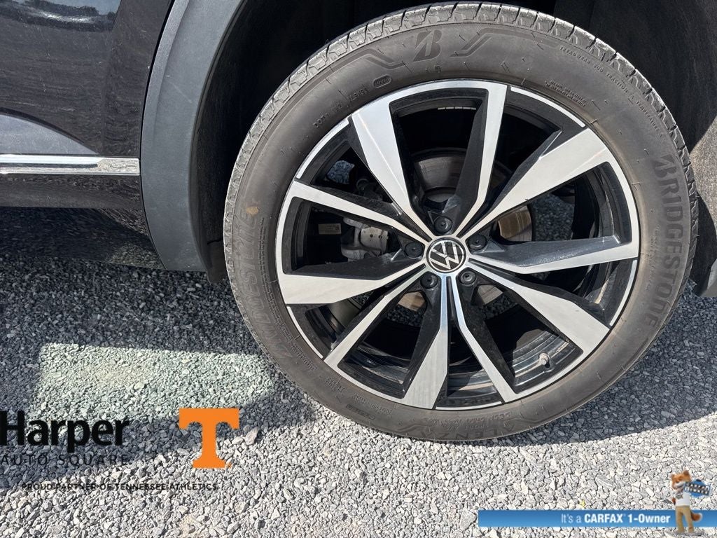 2025 Volkswagen Atlas Cross Sport 2.0T SEL Premium R-Line