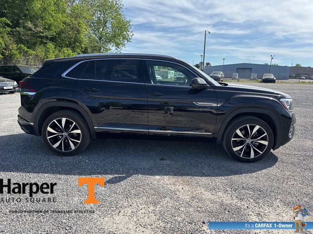 2025 Volkswagen Atlas Cross Sport 2.0T SEL Premium R-Line